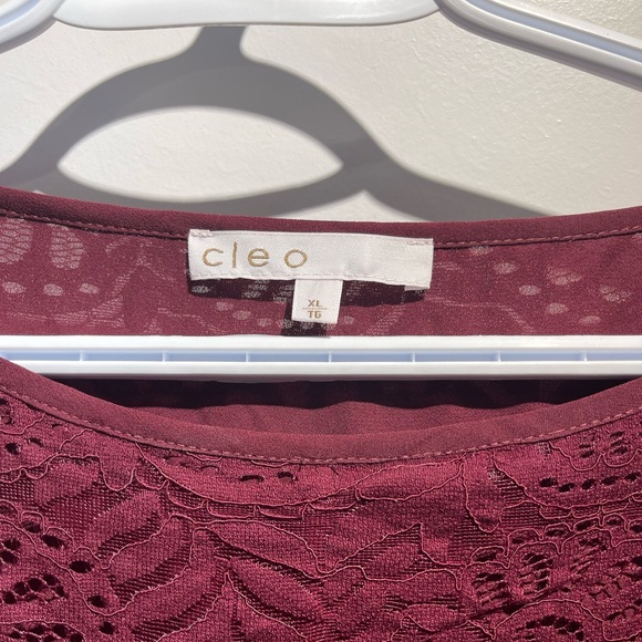 Cleo maroon lace top - Picture 2 of 3